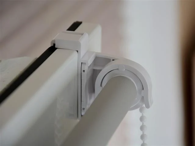 Mini Klemmfix Thermo Rollo weiß mit Pendelsicherung