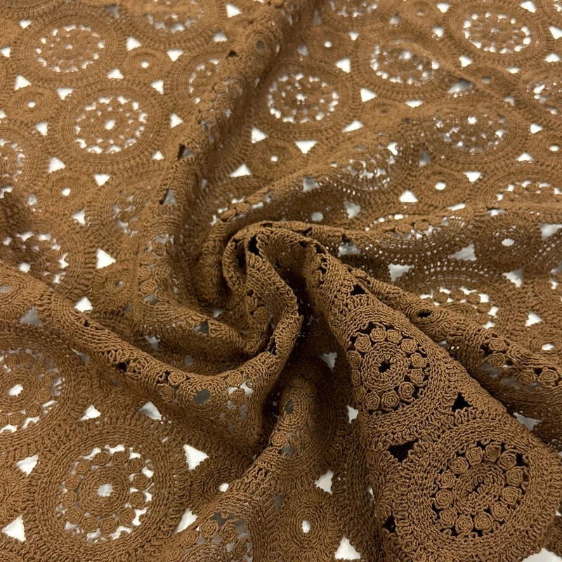 No. 2072 Häkelstoff chocolat