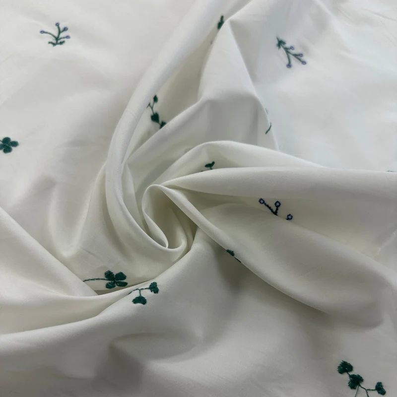 No. 2056 bestickter Baumwollpoplin