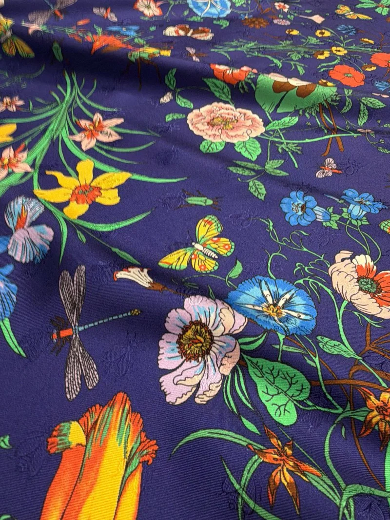 No. 1998 Seidenpanel Blumen blau