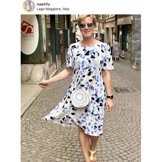No. 1945 Viksose Crepe Druck blau | mehrere Abschnitte