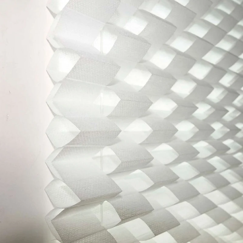 "DIAMANT" Plissee, Einzigartige 3D-Struktur - Faszinierender Lichteffekt