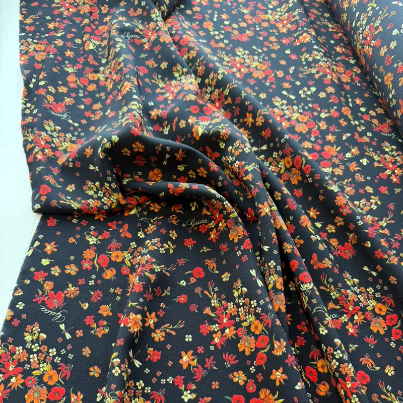 Seiden-Crepe, Blumenmuster