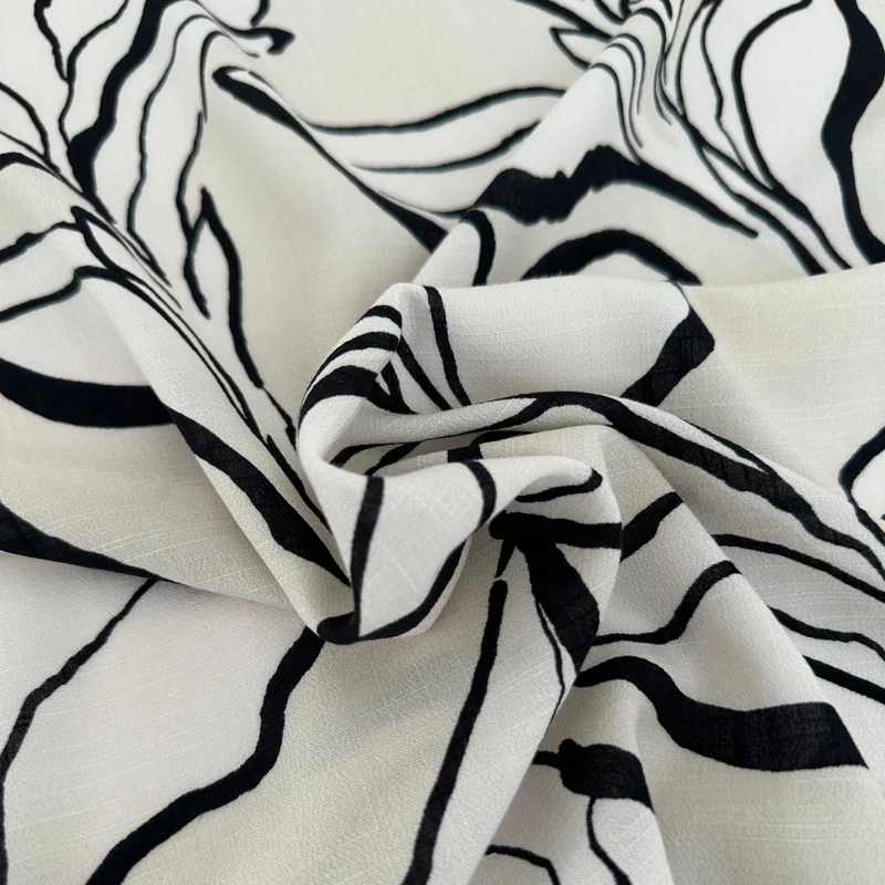 No. 1605 Viskose Druck helle Blumen | 0,85m