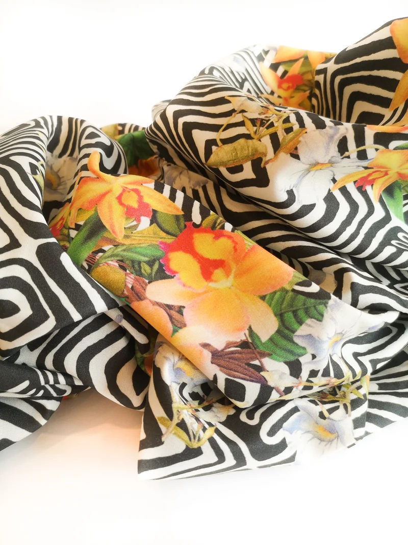 No. 306 Viskose abstrakter Blumenprint | 0,60m