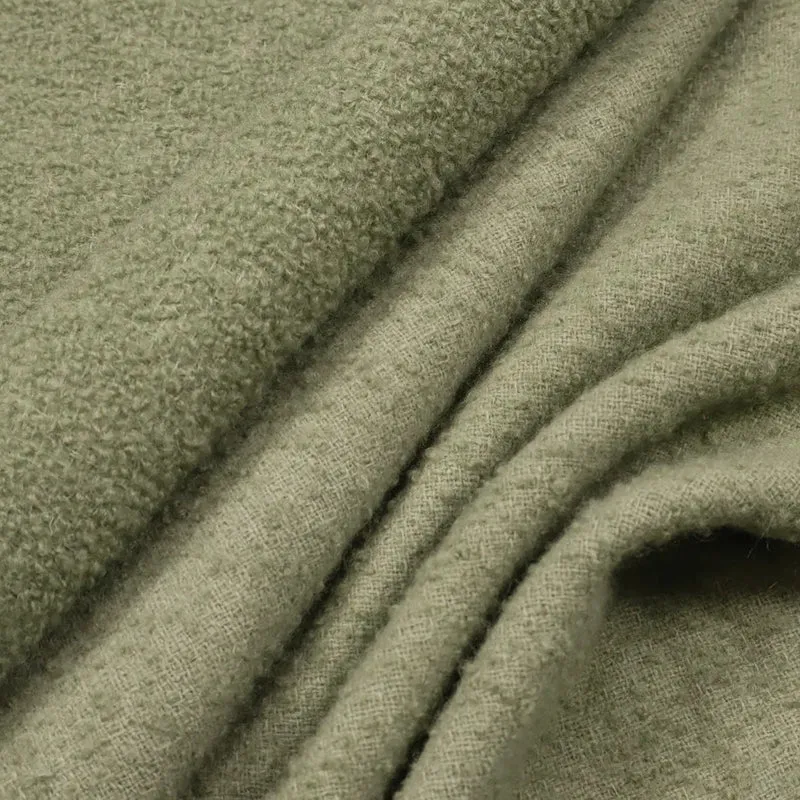 No. 1401 Bouclé salbei | mehrere Abschnitte