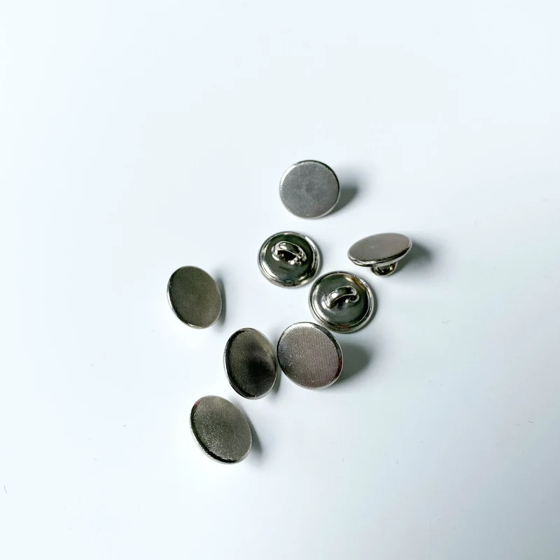 Blusenknopf silber matt 10 mm