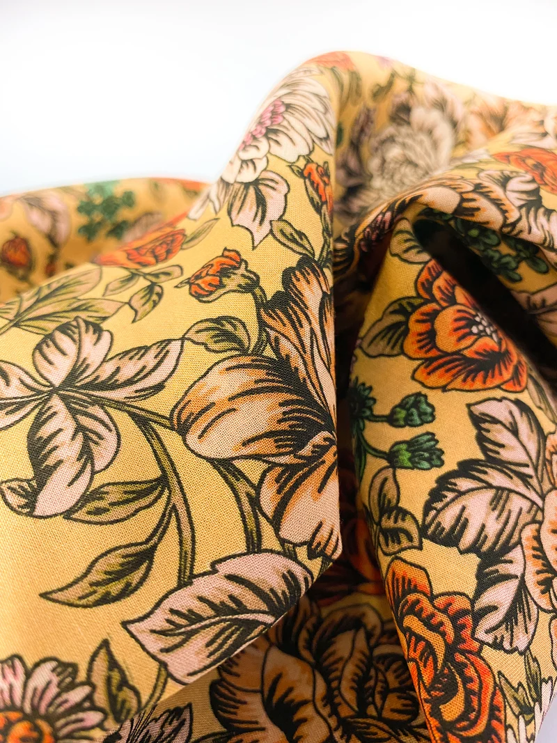 No. 247 Viskose Blumenprint / 1,35 m