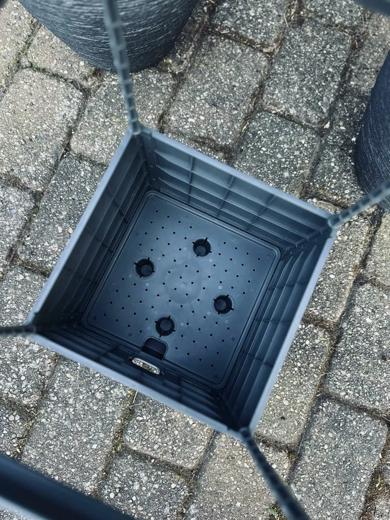 Pflanzenturm für Tomaten und Kletterpflanzen