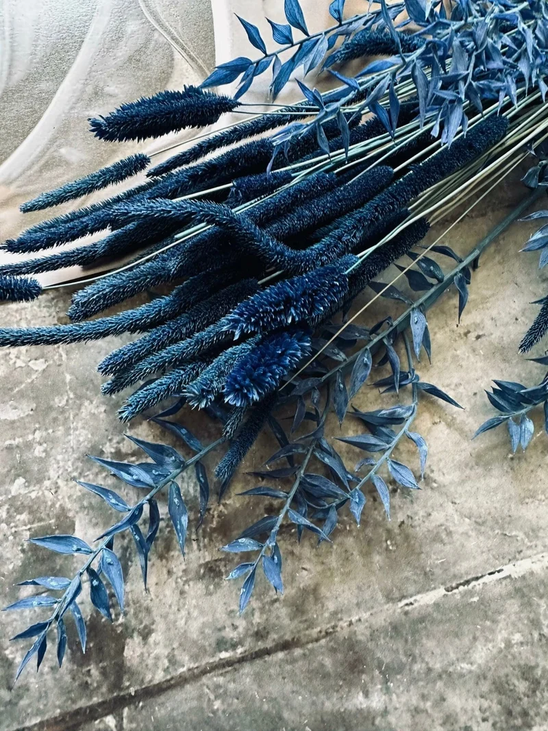 Getrocknete Blumen – Blau-Mix