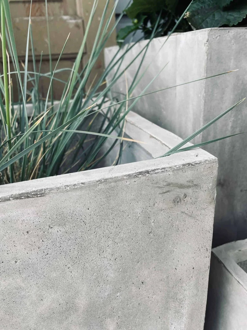 Pflanzkübel-Set mit 4 Pflanzkästen - Beton - ABHOLUNG IM GESCHÄFT