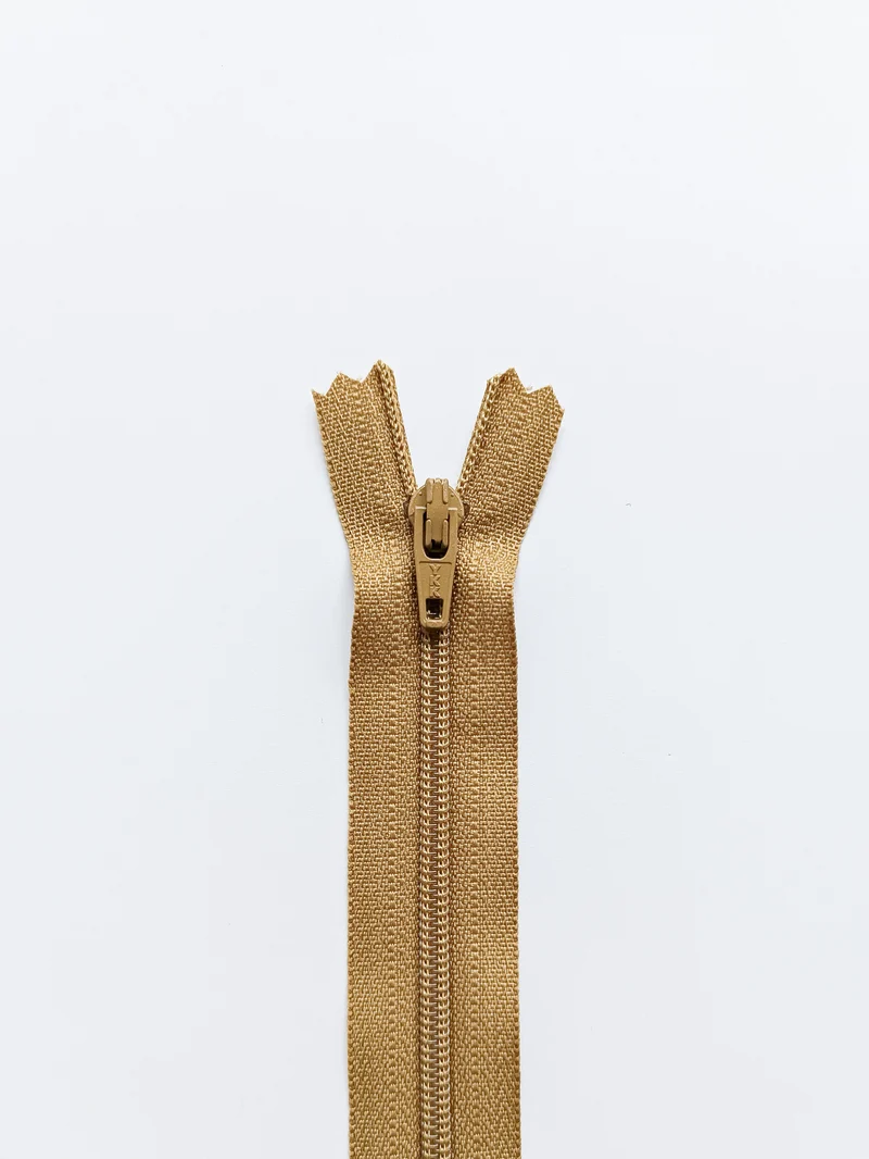 YKK Reißverschluss mit Kunststoffspirale 20 cm