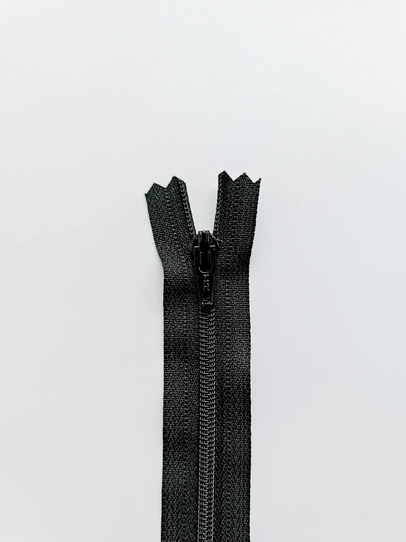 YKK Reißverschluss mit Kunststoffspirale 20 cm