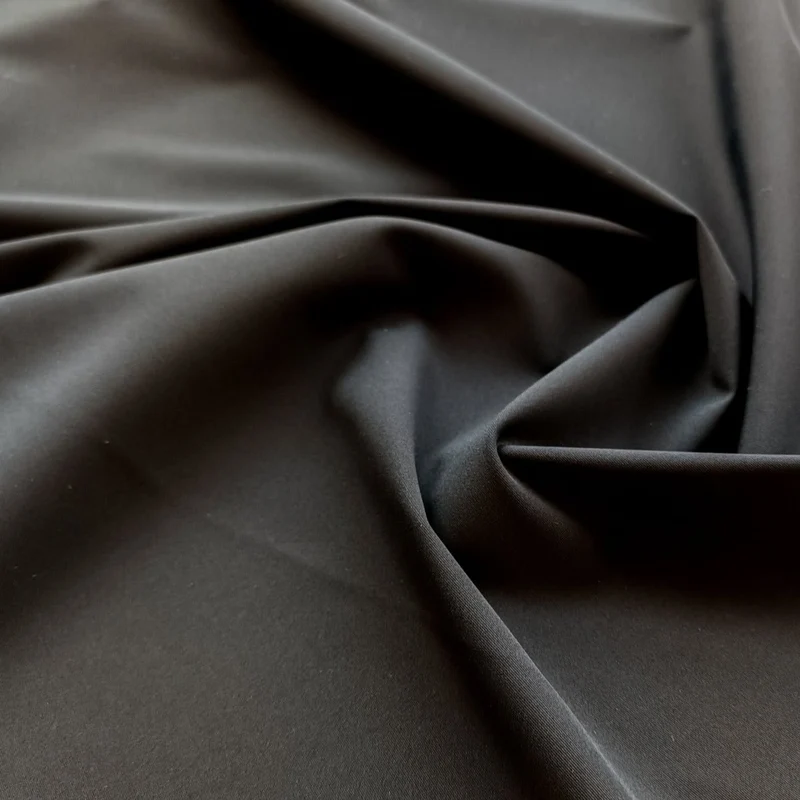 ECONYL® Stoff in Schwarz