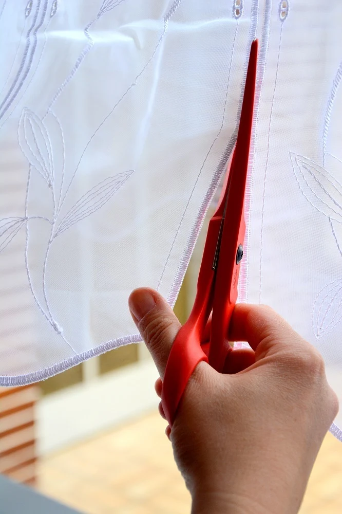 Cliprollo Grafik weiß Höhe 145cm nach Maß Scheibengardine