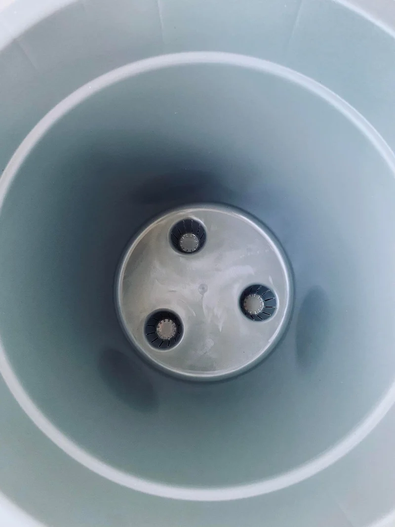 Pflanzkübel mit Bewässerungssystem - Recycling Grün