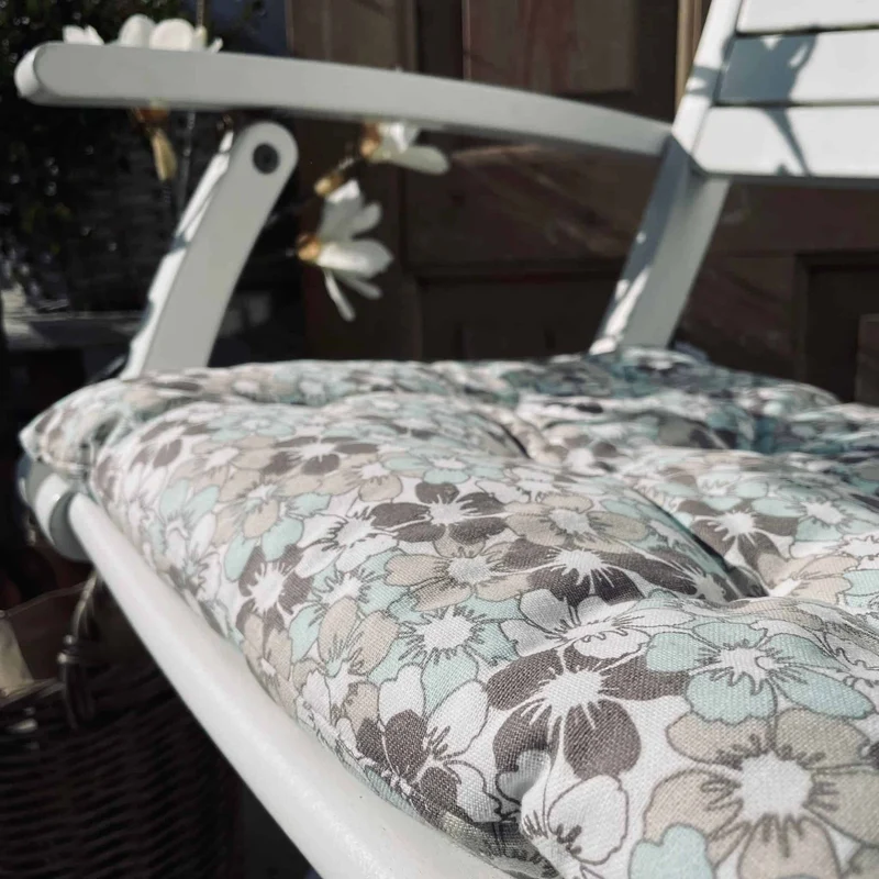 Futon-Gartenkissen – Blumenmuster Hellblau/Sand – 40×40