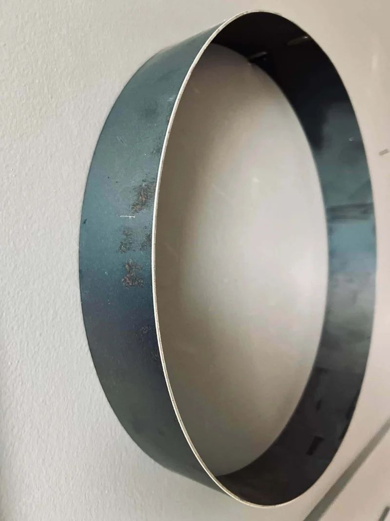 Ring aus Metall - Innen oder außen