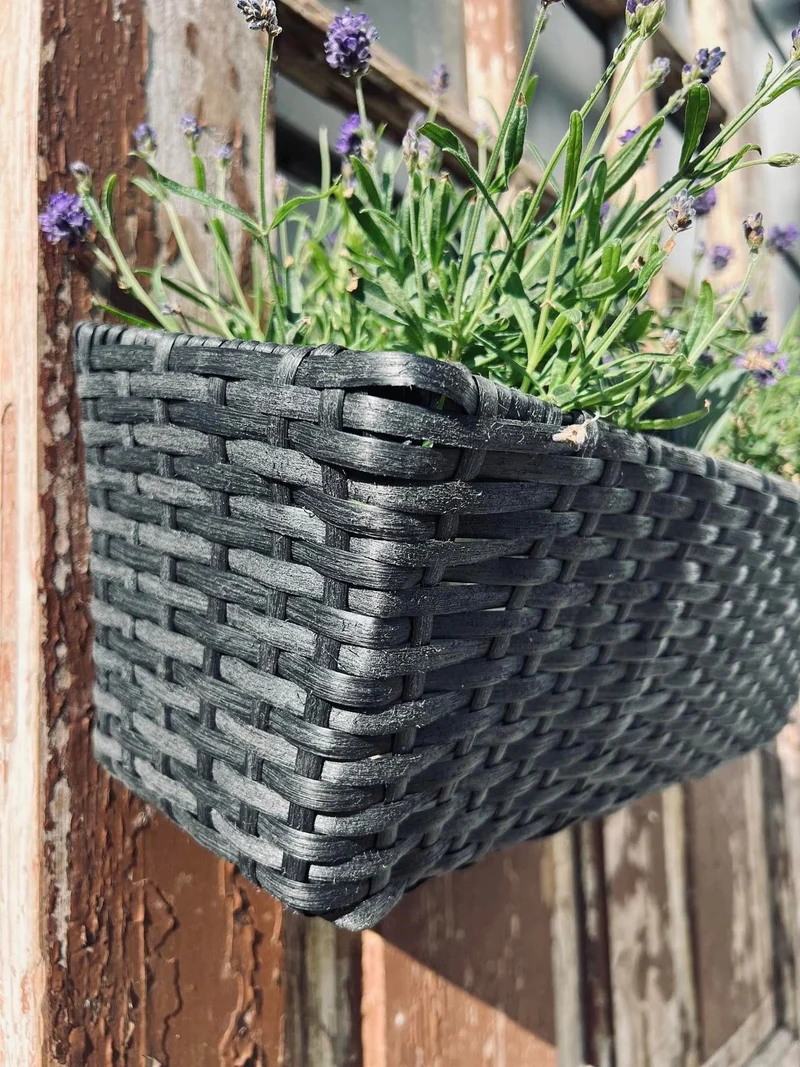 Balkonkasten aus schwarzem Geflecht - 40 cm