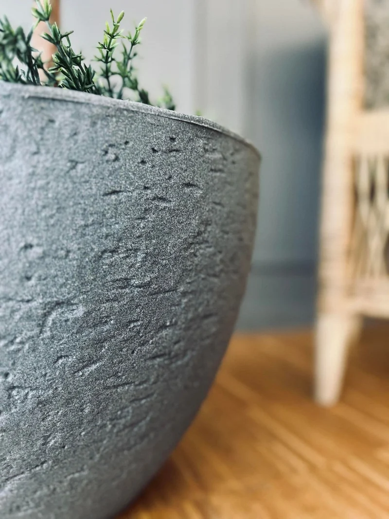 Blumentopf aus Kunststoff - LYS STONE - Innen und Außen