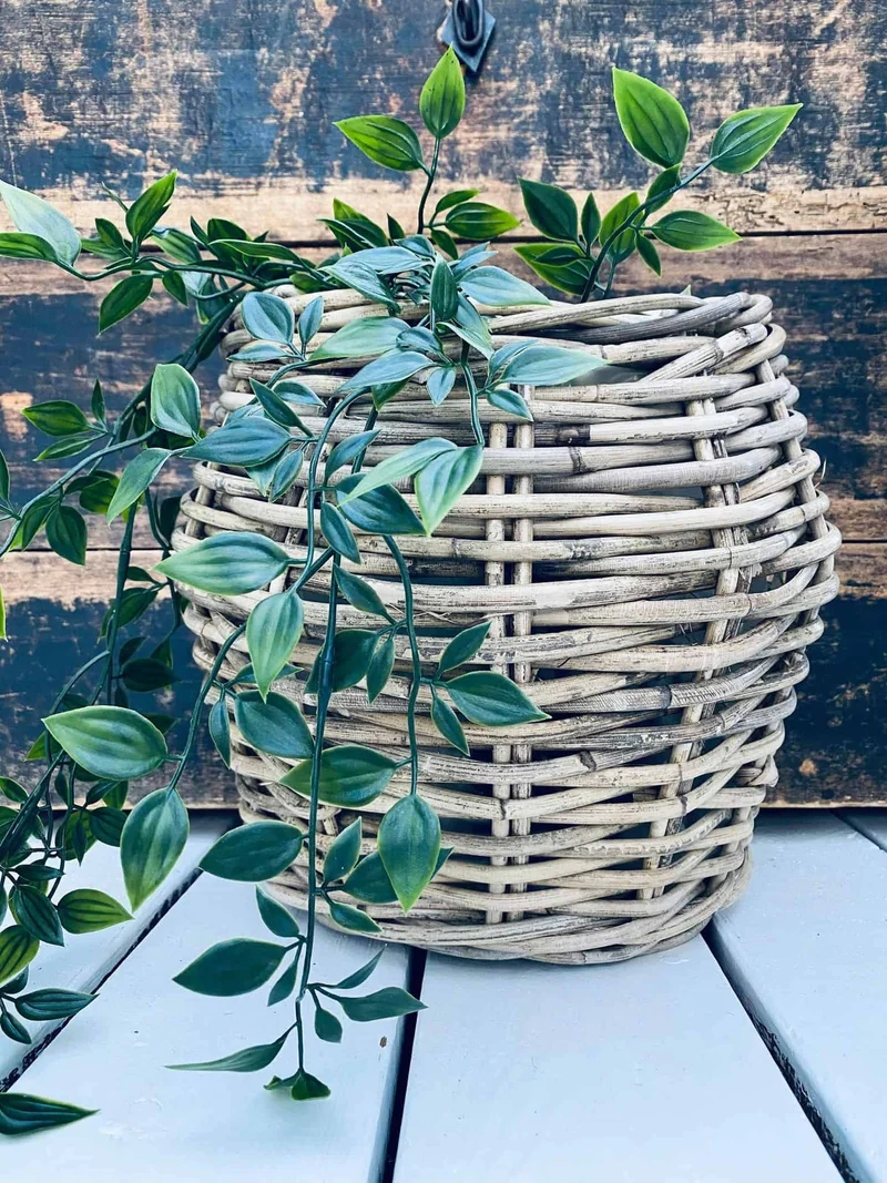 Wandkorb aus robustem Rattan