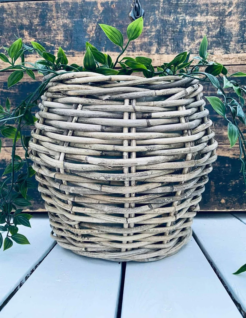 Wandkorb aus robustem Rattan