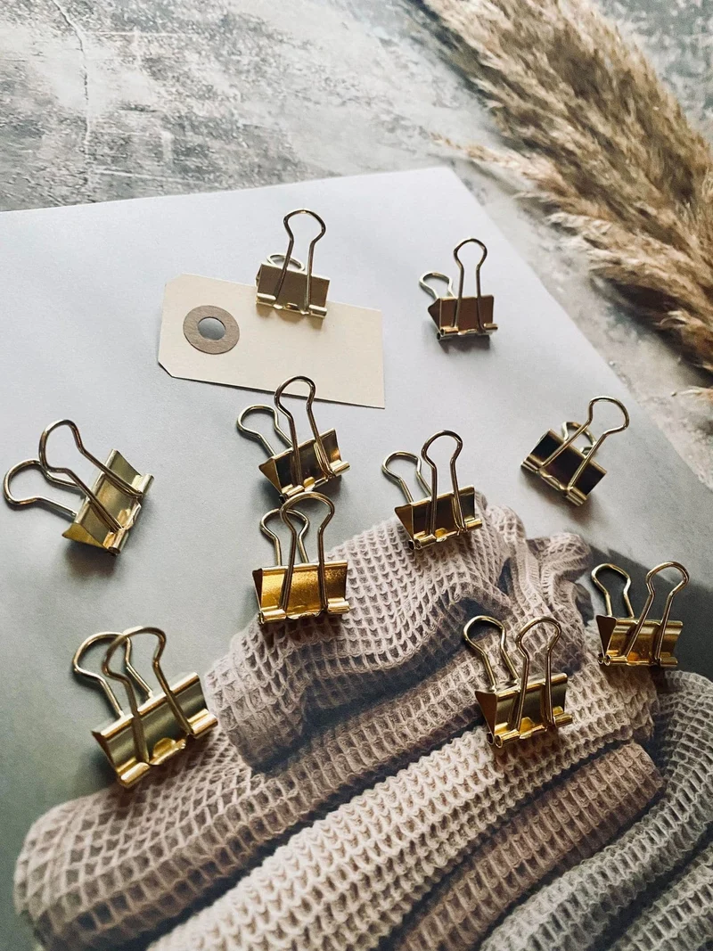 Paket mit 10 Mini-Goldklammern