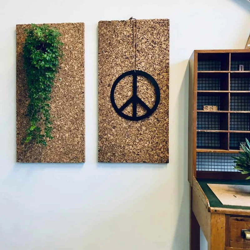 Peace-Zeichen mit Lederschnur - Large