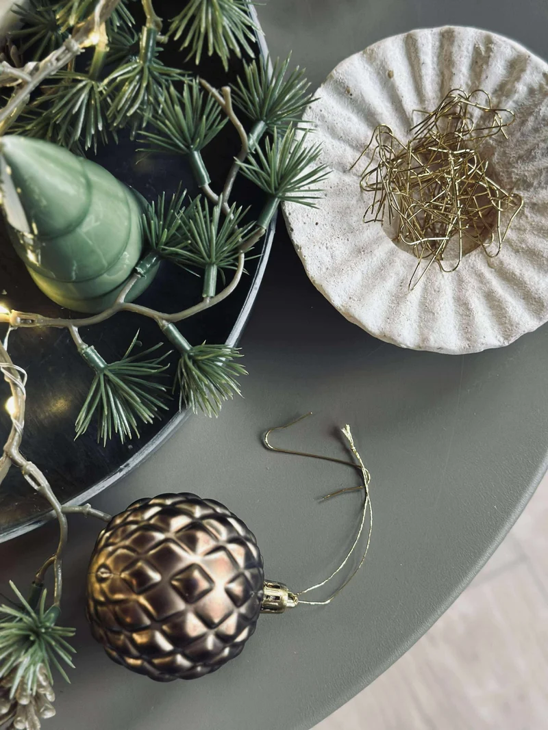 Haken zur Befestigung von Weihnachtsschmuck - Gold