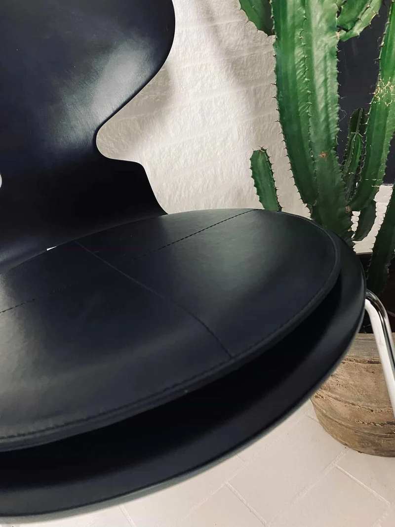 Sitzkissen aus Leder – schwarz Ø 38 cm