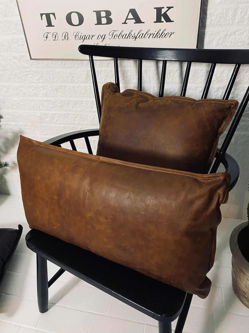 Kissen in Cognac-Leder 35x65cm