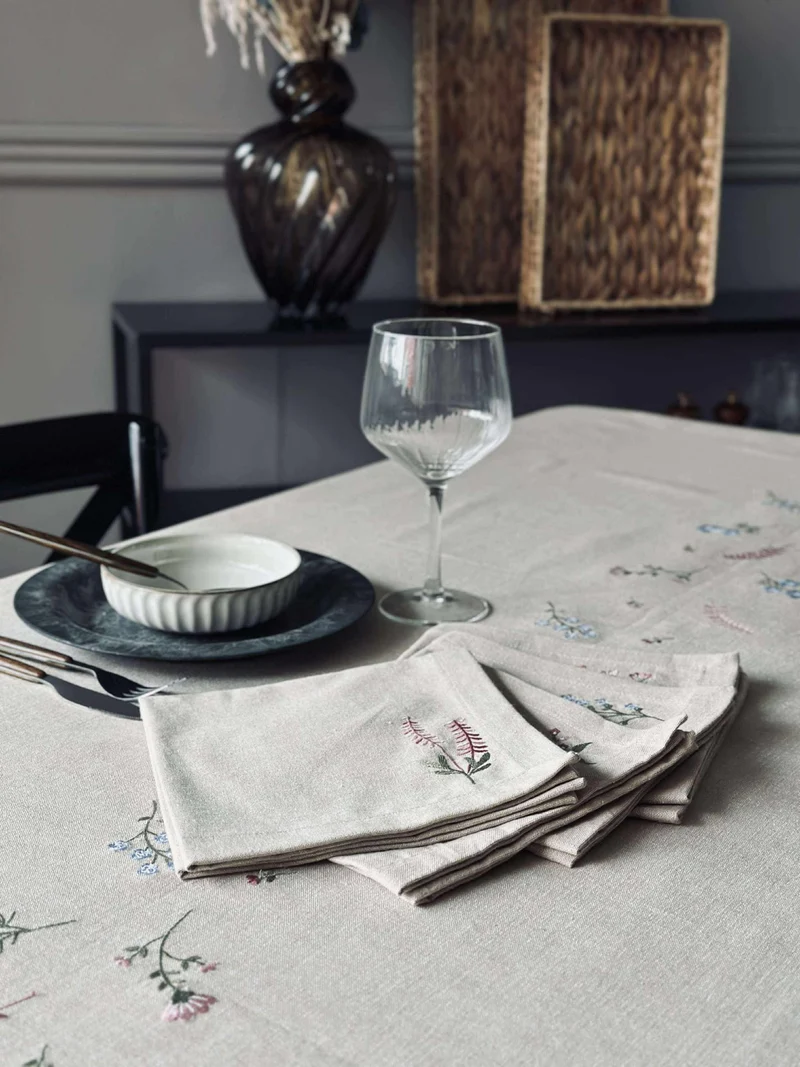 Tischdecke Flower-Stickerei - Leinen-Look