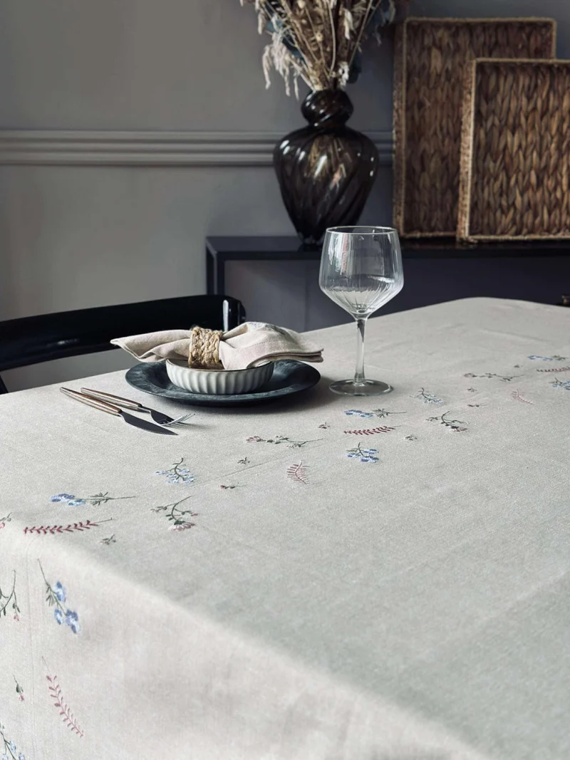 Tischdecke Flower-Stickerei - Leinen-Look