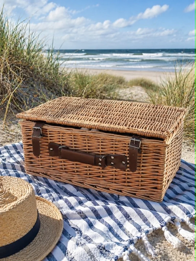 Picknickkorb mit Inhalt für 4 Personen - DELUXE