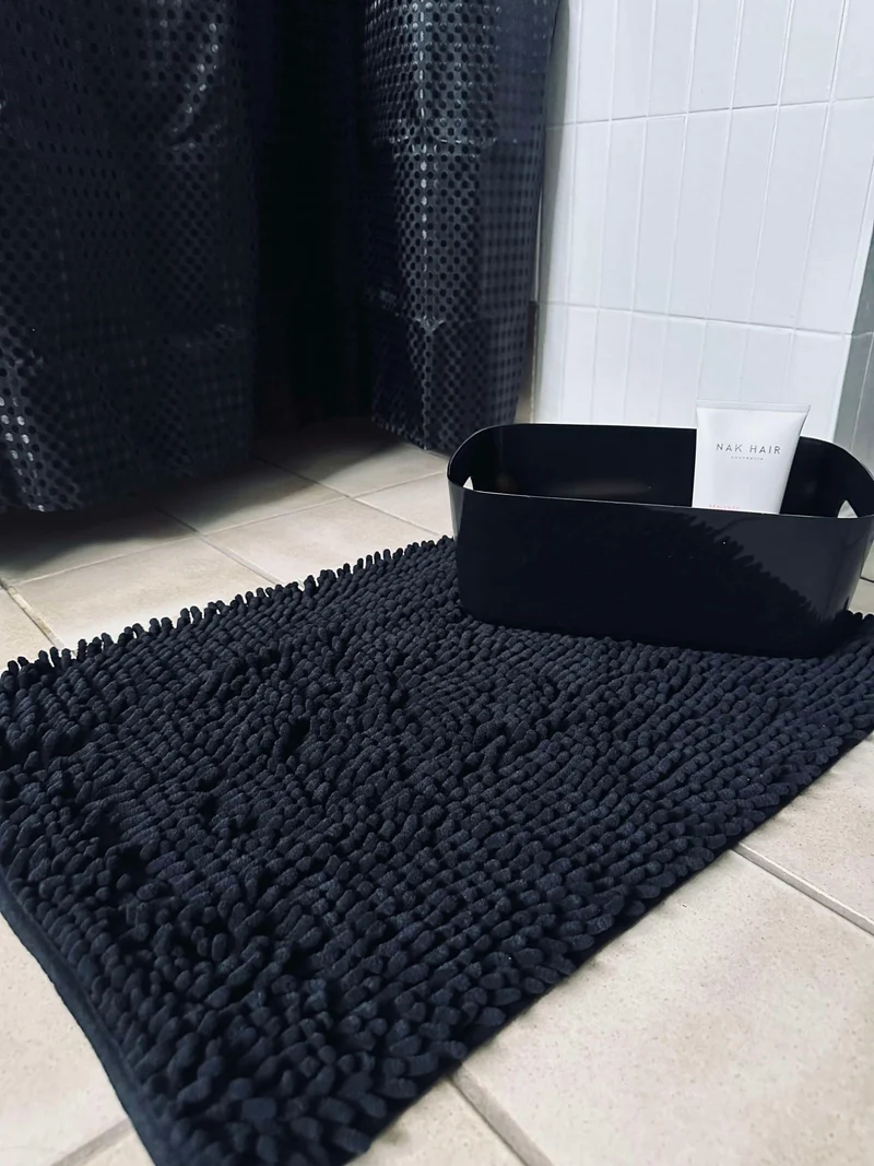 Badezimmer-Set: Duschvorhang & Badematte / Schwarz
