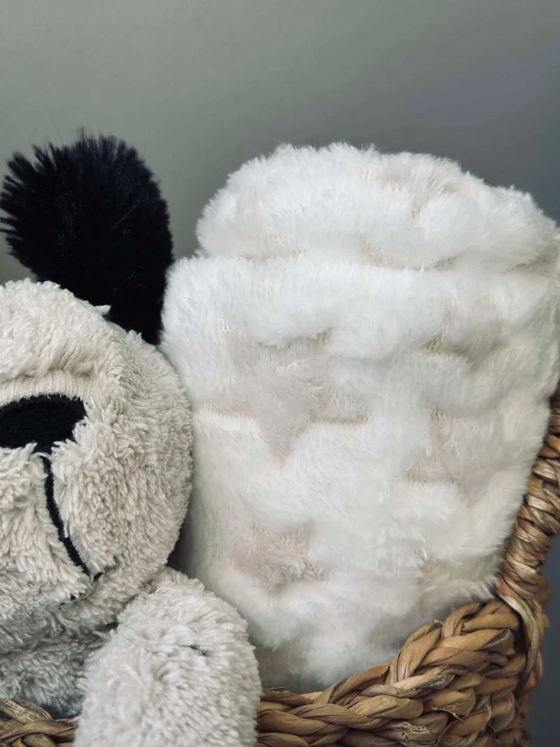 Babydecke mit Kuschelhund