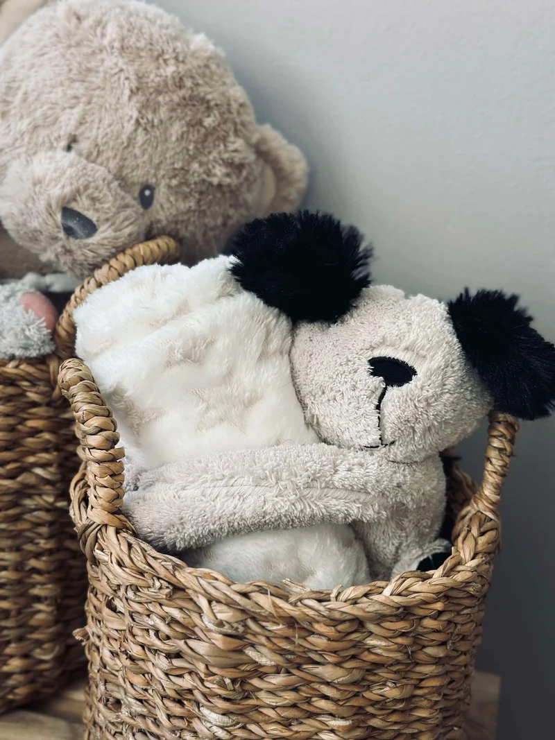 Babydecke mit Kuschelhund